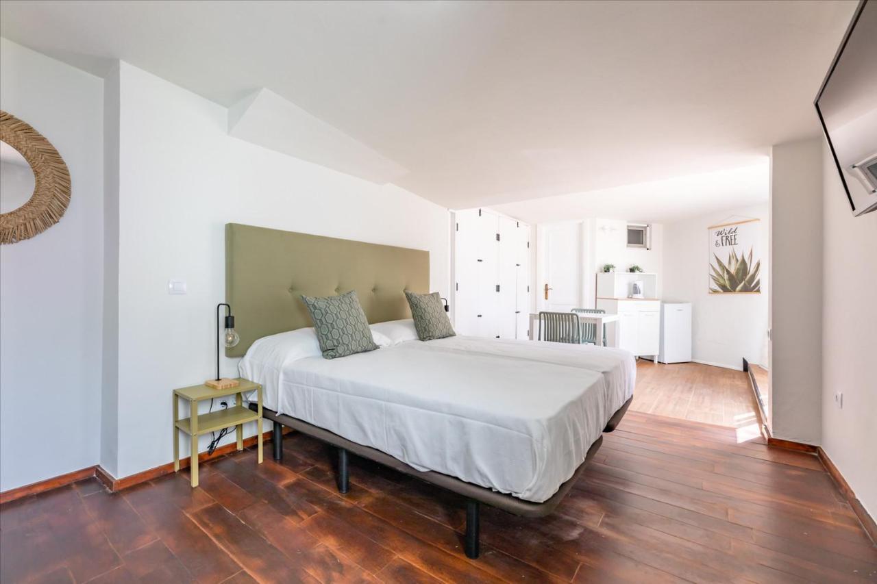 Villa Corralejo Bay Beachfront Corralejo By Holidays Home Luaran gambar