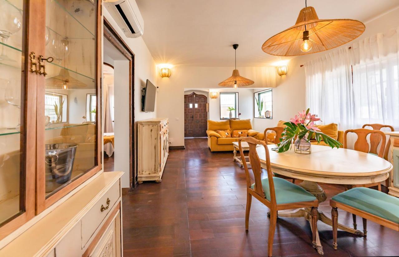 Villa Corralejo Bay Beachfront Corralejo By Holidays Home Luaran gambar